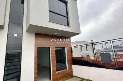 Casa duplex de 2 dormitórios, sala de estar, banheiro social, cozinha, lavabo, c