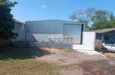Pavilhão de 144 m² mais casa de 2 dormitórios, sala, 2 banheiro, cozinha, varand
