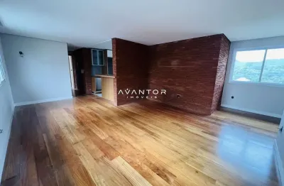 Cobertura, 3 dormitórios, 1 suíte, 3 banheiros, 2 vagas, terraço, dores