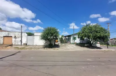 Terreno de esquina excelente ponto para comércio ou moradia.