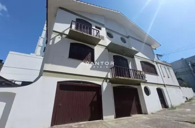 Casa comercial/residencial de 3 dormitórios, suite, sala 2 ambientes, banheiro s