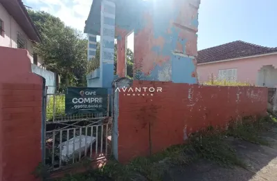 Terreno de 300 m² em ótima localização pronto para construir!!