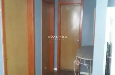 Apartamento, 2 dormitórios, 1 banheiro, 1 vaga, semimobiliado, camobi
