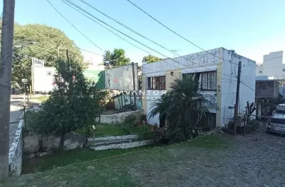 Terreno residencial e comercial de 320 m² na avenida medianeira.