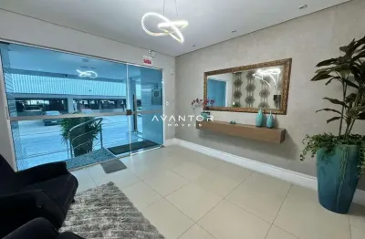 Apto RARIDADE! 1 suíte + 2 dormitórios, 4 vagas de garagem! Em Balneário Cambori