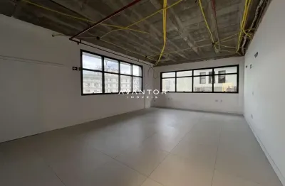 Comercial prime, salas comerciais em frente ao hospital de caridade.