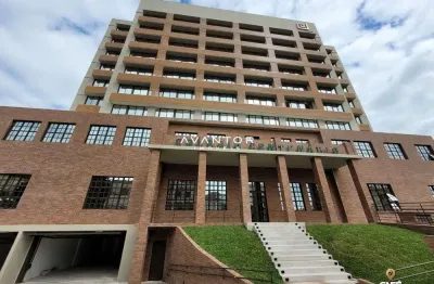 Apartamento novo de 1 dormitório, suíte, sala de estar, cozinha no centro de san