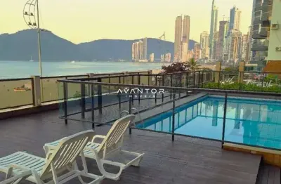 Apto reformado 3 dormitórios, frente mar em Balneário Camboriú!
