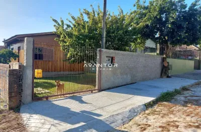 Casa de 2 dormitórios, sala de estar, 2 banheiros, cozinha, área de serviço, gal