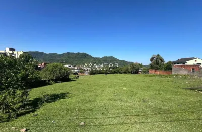 Terreno à venda com 3.600m², localizado em área central privilegiada
