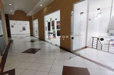 Loja comercial para venda ou locação na segunda quadra da bozano