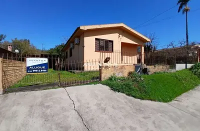 Casa em camobi de 3 dormitórios, sala de estar, banheiro social, cozinha, área d