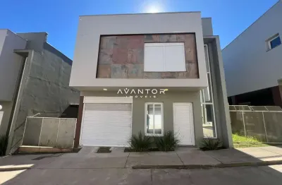 Casa duplex mobiliada, 3 dormitórios, 3 suítes, sala de estar, cozinha, área de