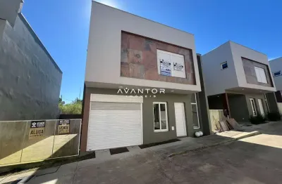 Casa duplex de 3 dormitórios, 3 suítes, sala de estar, 2 banheiros, cozinha, áre