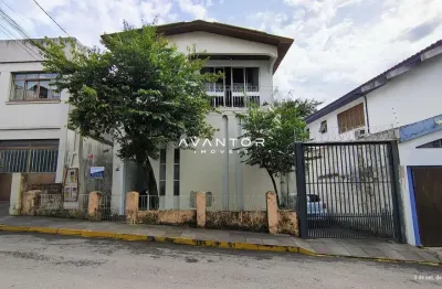 Apartamento com 3 quartos para alugar na Travessa Leopoldo Froes, 76, Centro, Santa Maria