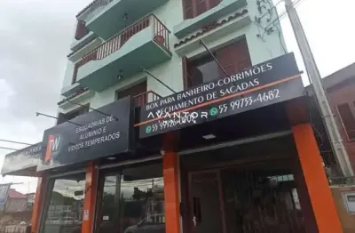 Apartamento amplo de 3 dormitórios, sala de estar, 2 banheiros, cozinha, área de