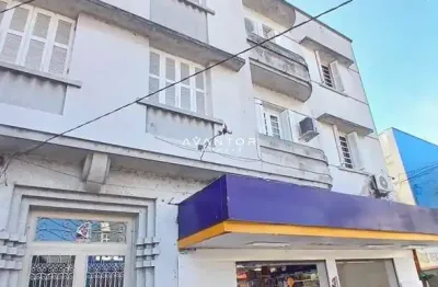 Apartamento amplo no centro de 4 dormitórios, (2) suítes, sala 2 ambientes, 4 ba