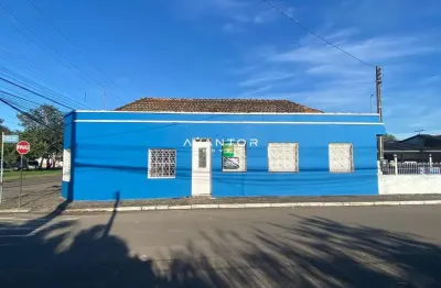 Casa comercial à venda na Avenida Oliveira Mesquita, 43, Salgado Filho, Santa Maria