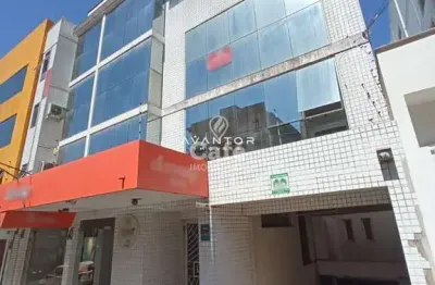 Apartamento de 2 dormitórios, 1 vaga no  centro de santa maria.