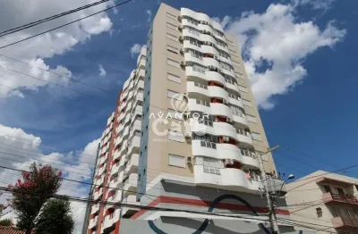 Apartamento de 1 dormitório, mobiliado, com sacada e churrasqueira no bairro cen