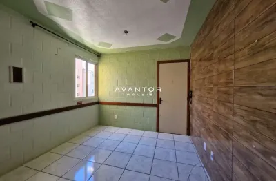 Apartamento de 2 dormitórios com garagem  no bairro Juscelino Kubitschek em Sant