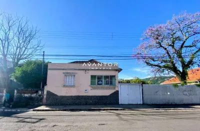 Casa com 3 quartos à venda na Rua Manoel Ribas, 1544, Centro, Santa Maria