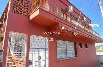 Apartamento térreo de 2 dormitórios, suíte, sala 2 ambientes, banheiro social, (