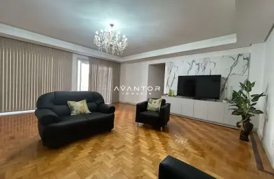 Apartamento amplo com  5 dormitórios, 3 banheiros, elevador no  centro de santa