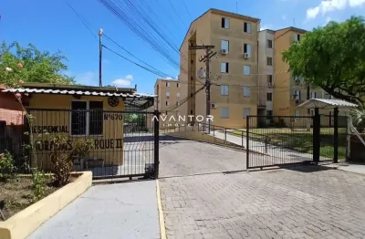 Apartamento semi mobiliado de 2 dormitórios, sala de estar, banheiro social, coz