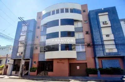 Apartamento de 2 dormitórios, mobiliado no centro de  santa maria.