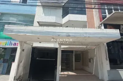 Apartamento No Centro De 1 Dormitório, Suite, Sala De Estar, Cozinha, Área De Se