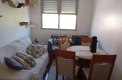 Apartamento á venda de 2 dormitórios no bairro Nossa Senhora de Lourdes em Santa