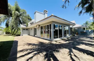 Casa no condomínio Sociedade de Medicina no bairro Camobi em Santa Maria.