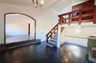 Casa com 5 quartos à venda na Travessa João Batista Bolli, 55, Camobi, Santa Maria