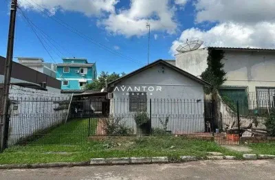 Casa Em Camobi De 3 Dormitórios, Sala de Estar, Banheiro Social, Cozinha, Área d