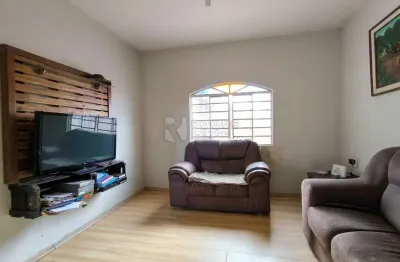 Casa residencial à venda, no jardim pq das nações em limeira-sp.
