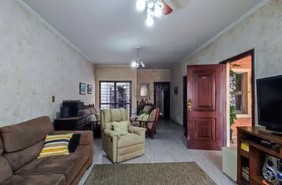 Casa com 3 quartos à venda na Vila Castelar, Limeira 