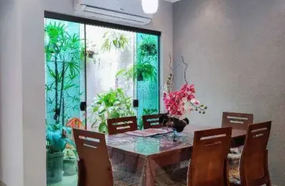 Linda casa residencial à venda no jardim santa adélia