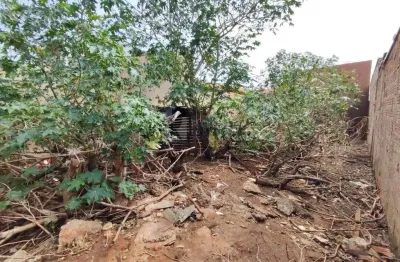 Terreno à venda no Jardim Lagoa Nova, Limeira 