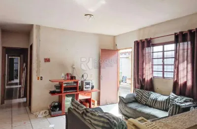 Casa com 4 quartos à venda na Vila Limeirânea, Limeira 