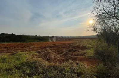 Terreno à venda no Bairro da Geada, Limeira 