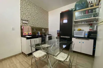 Casa residencial com duas moradias – ideal para famílias ou investimento