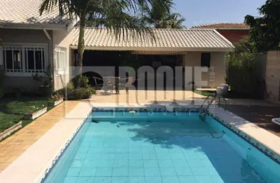 Casa reformada com área de lazer completa – 3 dormitórios (1 suíte)