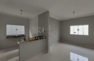 Casa à venda com 3 dormitórios – conforto e praticidade