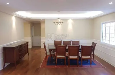 Amplo sobrado à venda – conforto, espaço e lazer em um só lugar!
