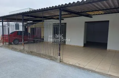 Casa comercial à venda na rua paranacity, emiliano perneta, pinhais, 207 m2 por r$ 480.000