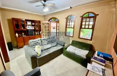 Casa com 3 quartos à venda na Rua Águas Formosas, --, Pedra Azul, Contagem