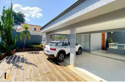 Casa com 4 quartos à venda na Rua Estocolmo, --, Trevo, Belo Horizonte