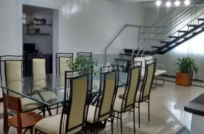 Casa à venda 5 quartos, 3 suítes e 6 vagas, no bairro camargos