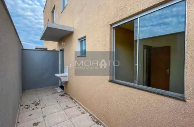 Área privativa 02 quartos, 01 vagas, bairro candelária